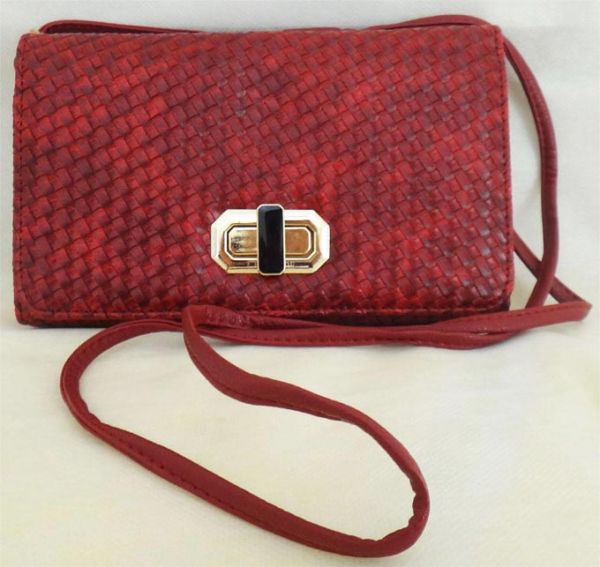 BIV0007 - Bolsa carteira tiracolo vermelho queimado
