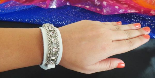 BIV0015 - Pulseira couro e corrente strass