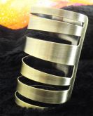 BIV0009 - Bracelete ouro velho vasado gladiador