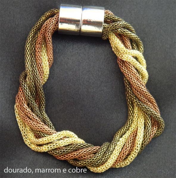 BIV0012 - Pulseira de correntes torcidas